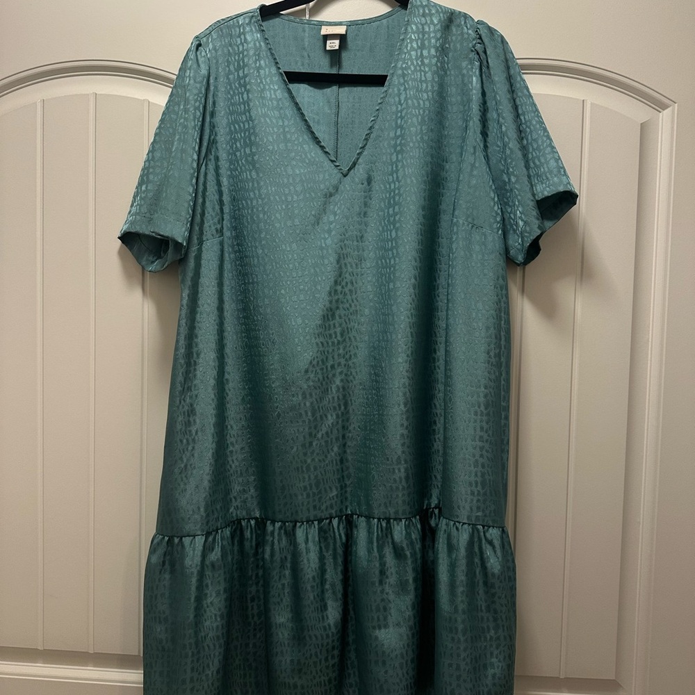 NWOT- Teal V-Neck Dress